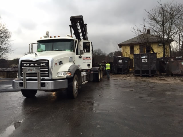 Dumpsters for Commercial Clean Up